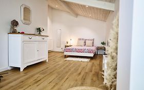 Chambre D'Hotes~Chateau Austerlitz